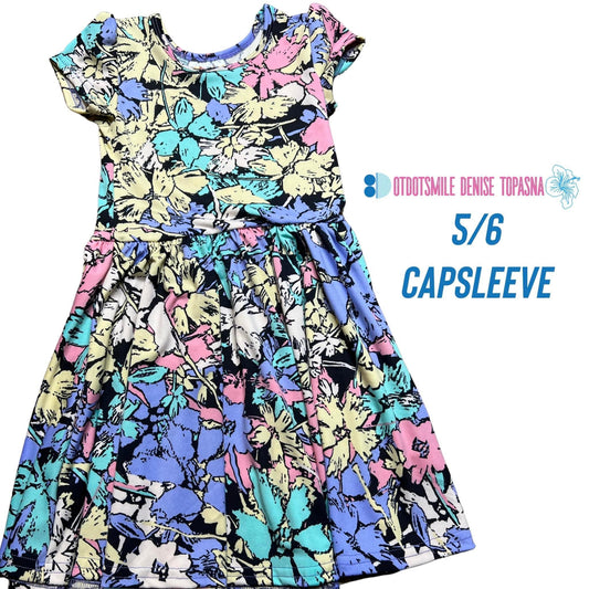 DotDotSmile size 5/6 capsleeve dress