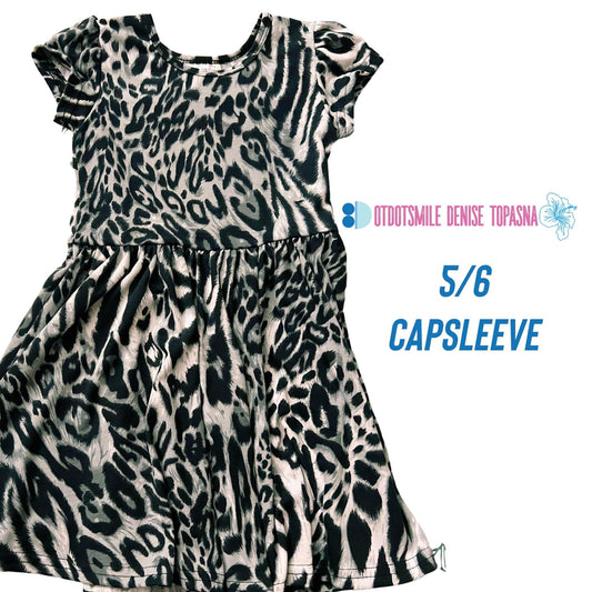 DotDotSmile size 5/6 capsleeve dress